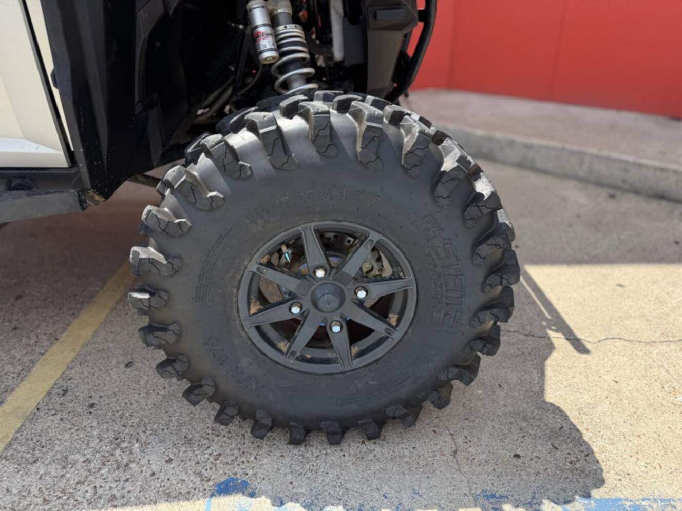 A photo of this 2024 Polaris GENERAL XP 1000 PREMIUM M SILVER QUARTZ