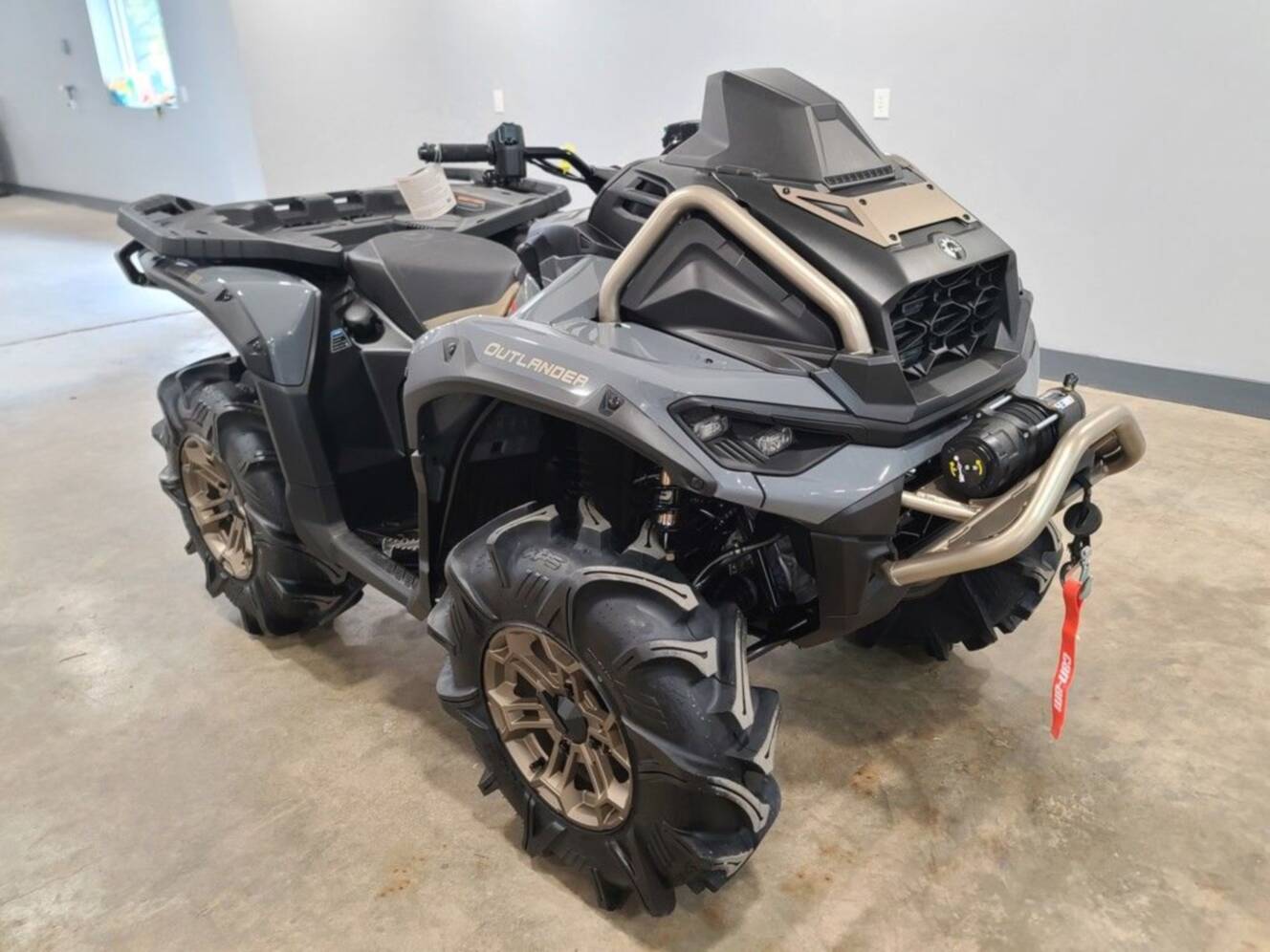 A photo of this 2026 Can-Am Outlander X mr 850