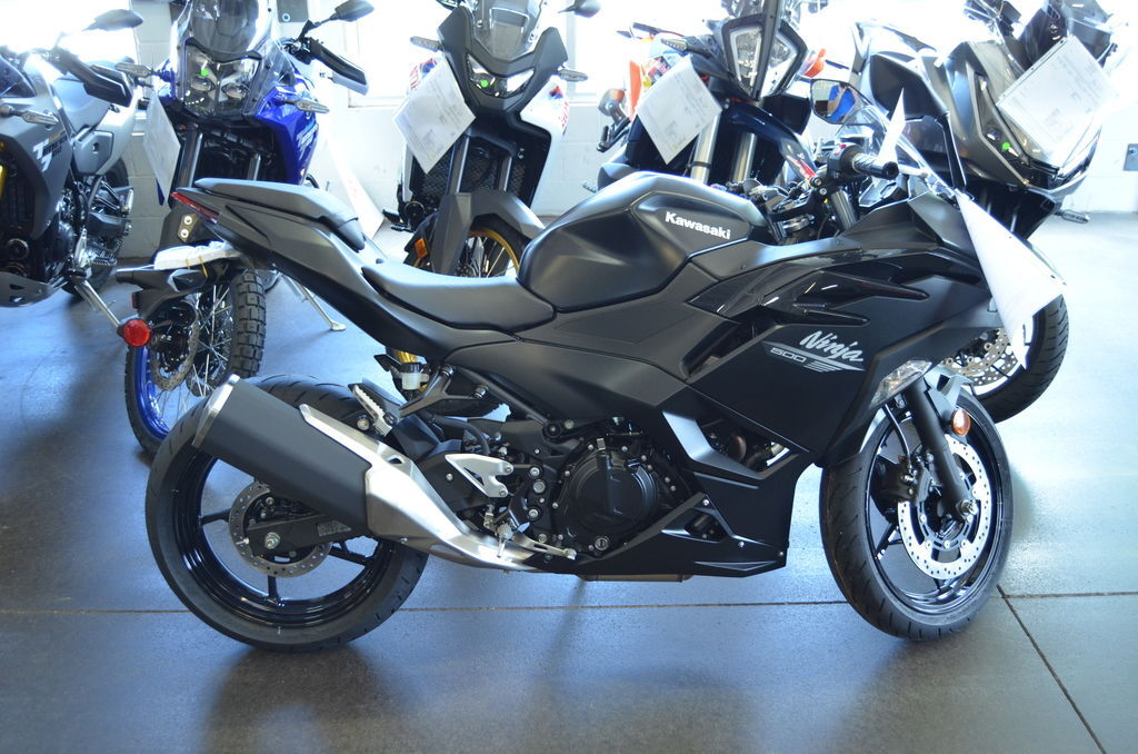 2026 Kawasaki Ninja® 500 ABS Metallic Matte Twilight Blue ABS in Westfield, IN