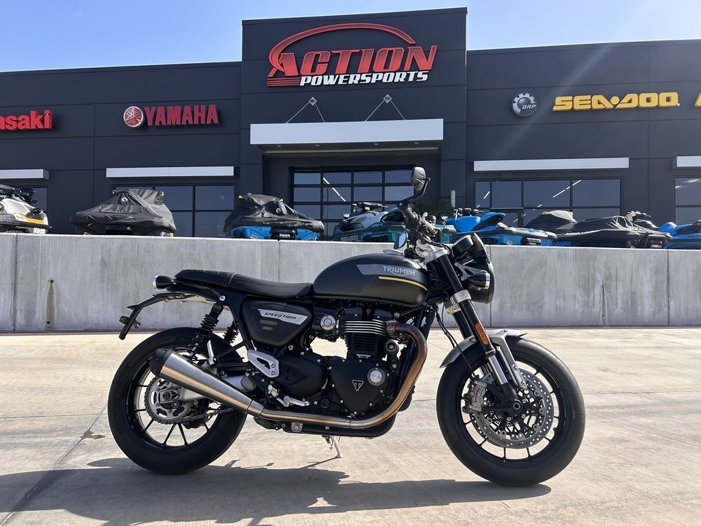 2022 Triumph Speed Twin Matt Storm Grey in Broken Arrow, OK