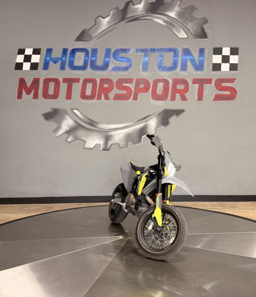 2021 Husqvarna® 701 Supermoto SUPERMOTO in Houston, TX