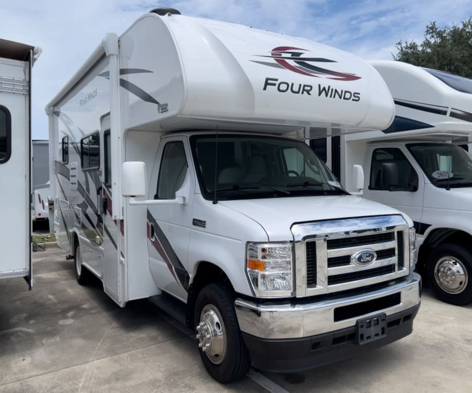 2023 Thor Motor Coach FOUR WINDS 25M in sanford FL