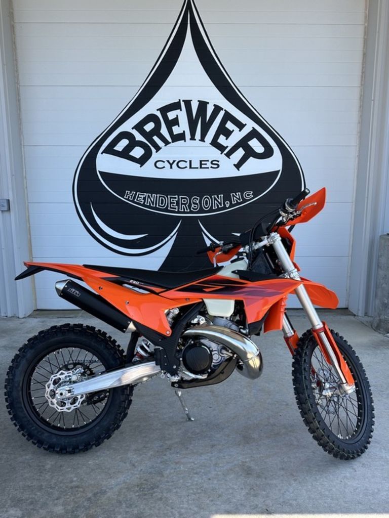 2027 KTM 250 XC-W XC-W in Henderson, NC