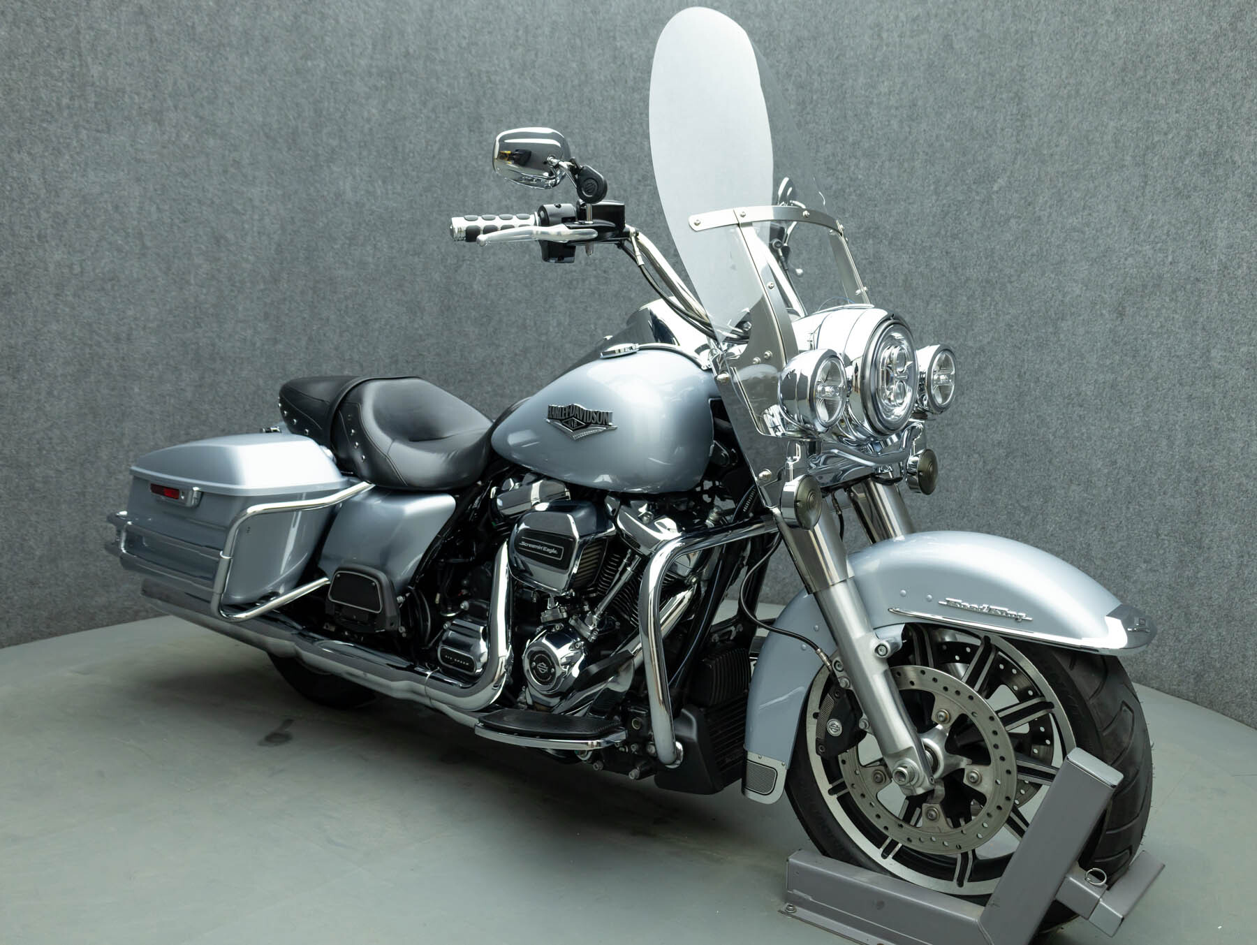 2019 Harley Davidson FLHR ROAD KING in Pembroke, NH