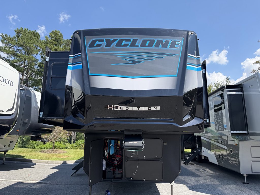 2025 Heartland Cyclone 4008 in acworth GA