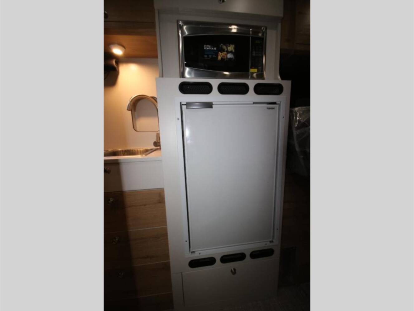 A photo of this 2026 Airstream Rangeline RGN24