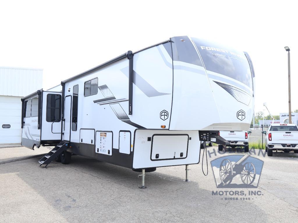 2026 Forest River Rv Sandpiper 3900HBLR in batavia OH