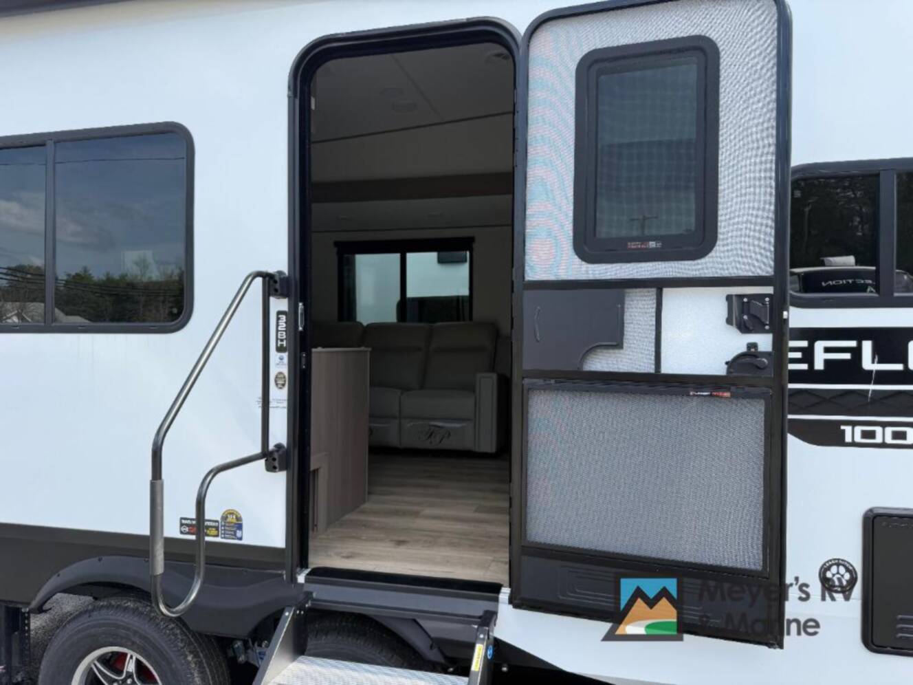A photo of this 2026 Grand Design Reflection 100 Series 32BH
