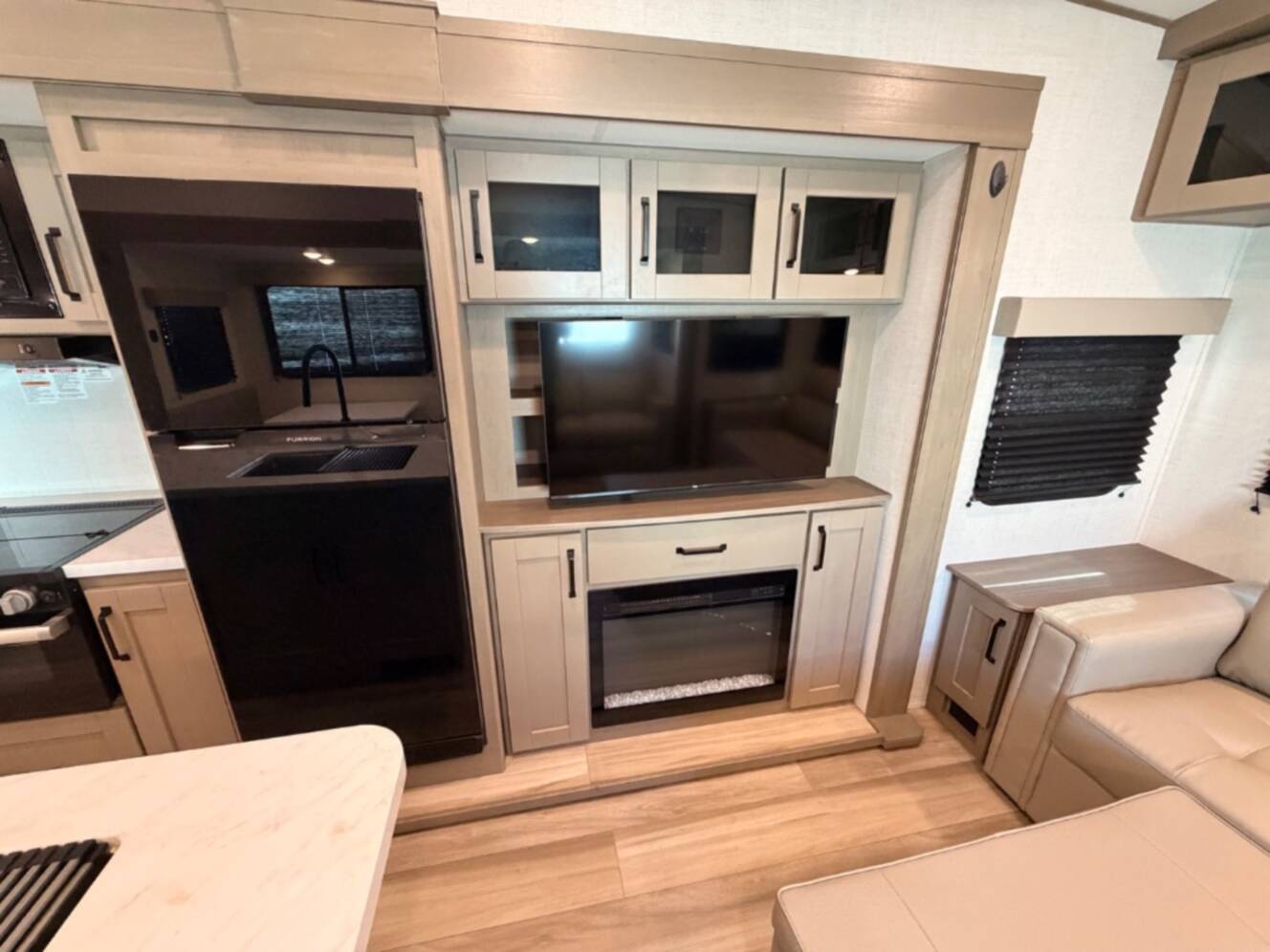 A photo of this 2025 Grand Design Reflection 100 Series 28RL