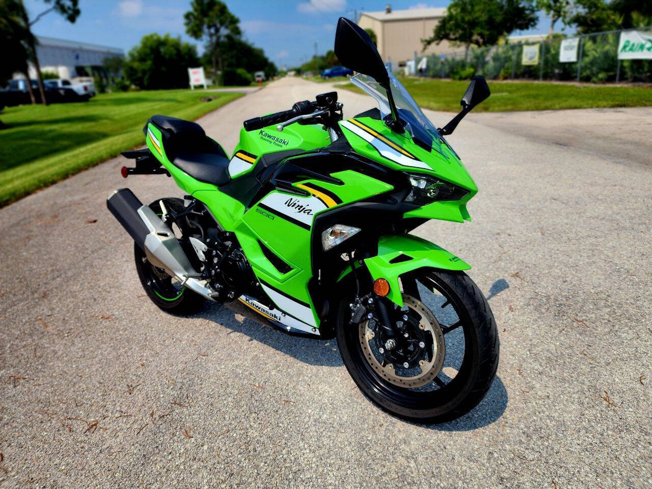 2025 Kawasaki Ninja 500 BASE in Fort Myers, FL