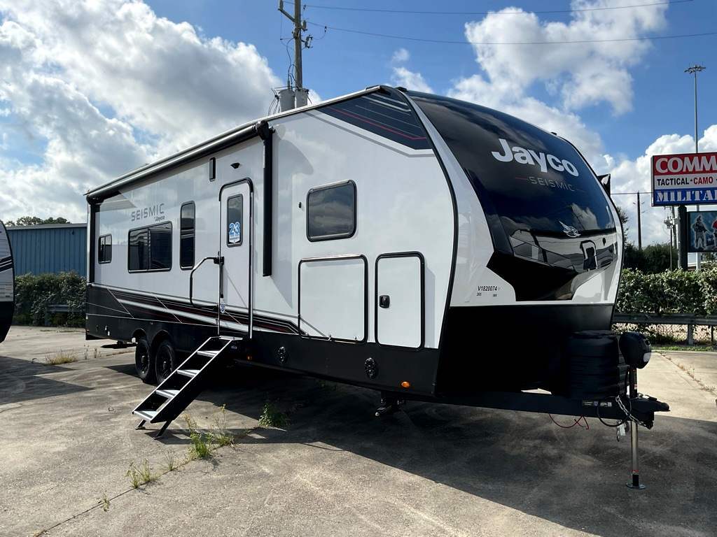 2027 Jayco Seismic Travel Trailer Toy Hauler 265 in houston TX