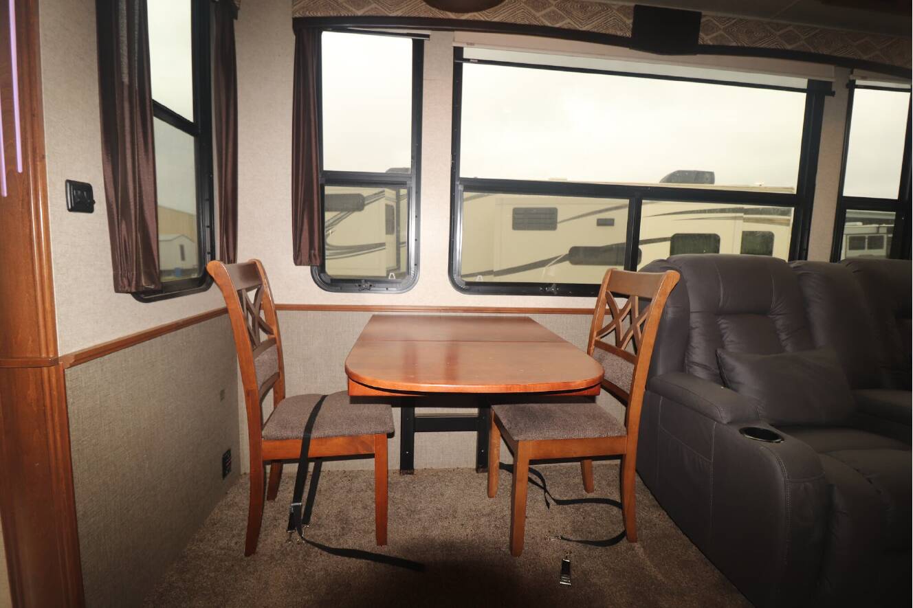 A photo of this 2018 Heartland BIGHORN 3575EL
