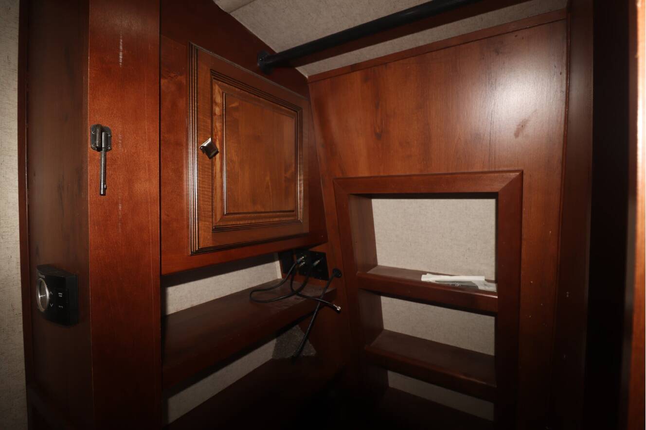 A photo of this 2018 Heartland BIGHORN 3575EL