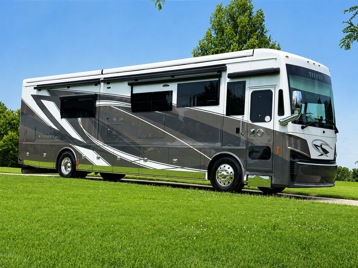 2027 Tiffin Motorhomes Allegro Bus 40IP in harrodsburg KY