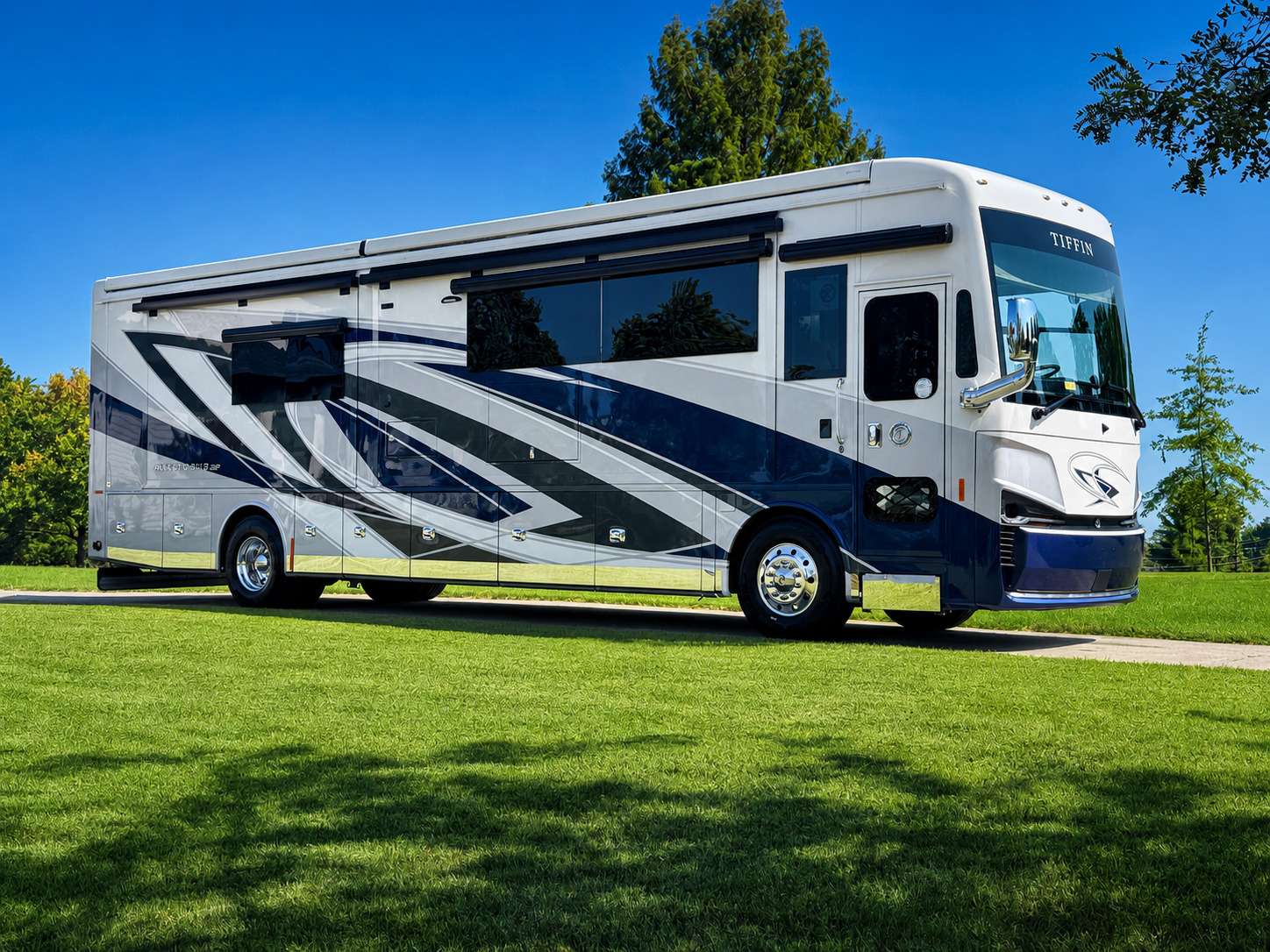 2027 Tiffin Motorhomes Allegro Bus 40 IP Class A Diesel Motorhome - Diesel Pusher RV