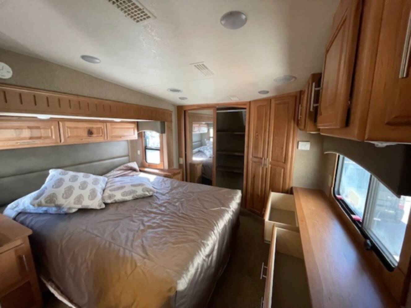 A photo of this 2015 Peterson Excel M-34IKE
