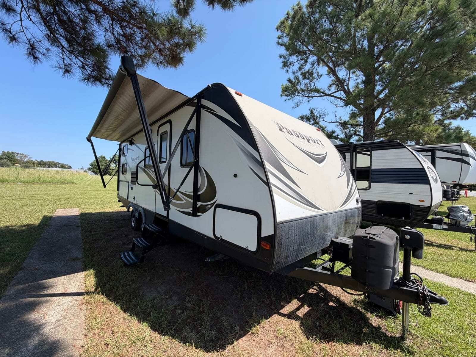 2017 Keystone Passport Grand Touring 2400BH in chocowinity NC