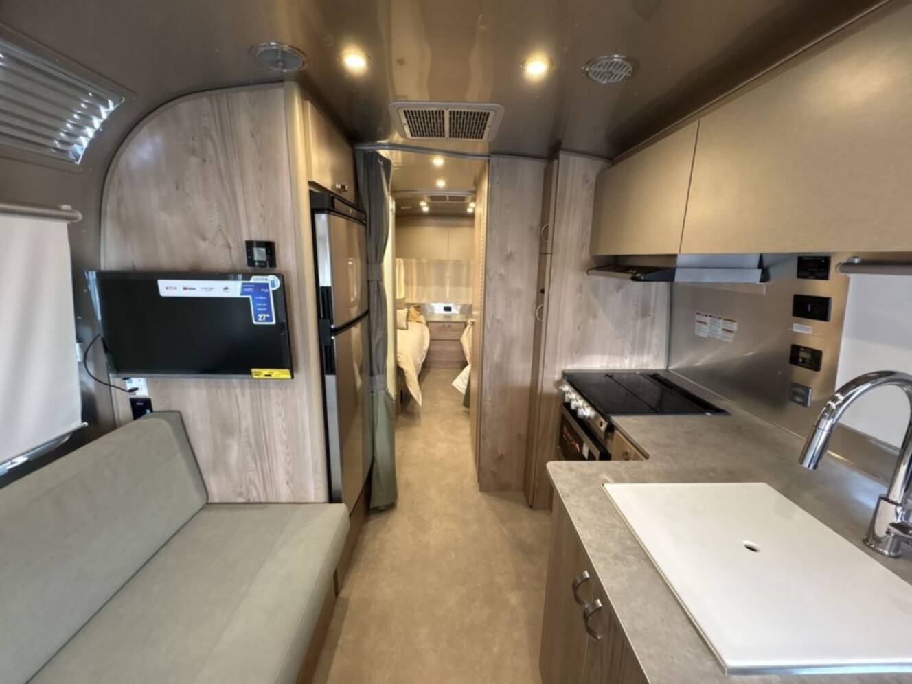 A photo of this 2027 Airstream Flying Cloud 25FB
