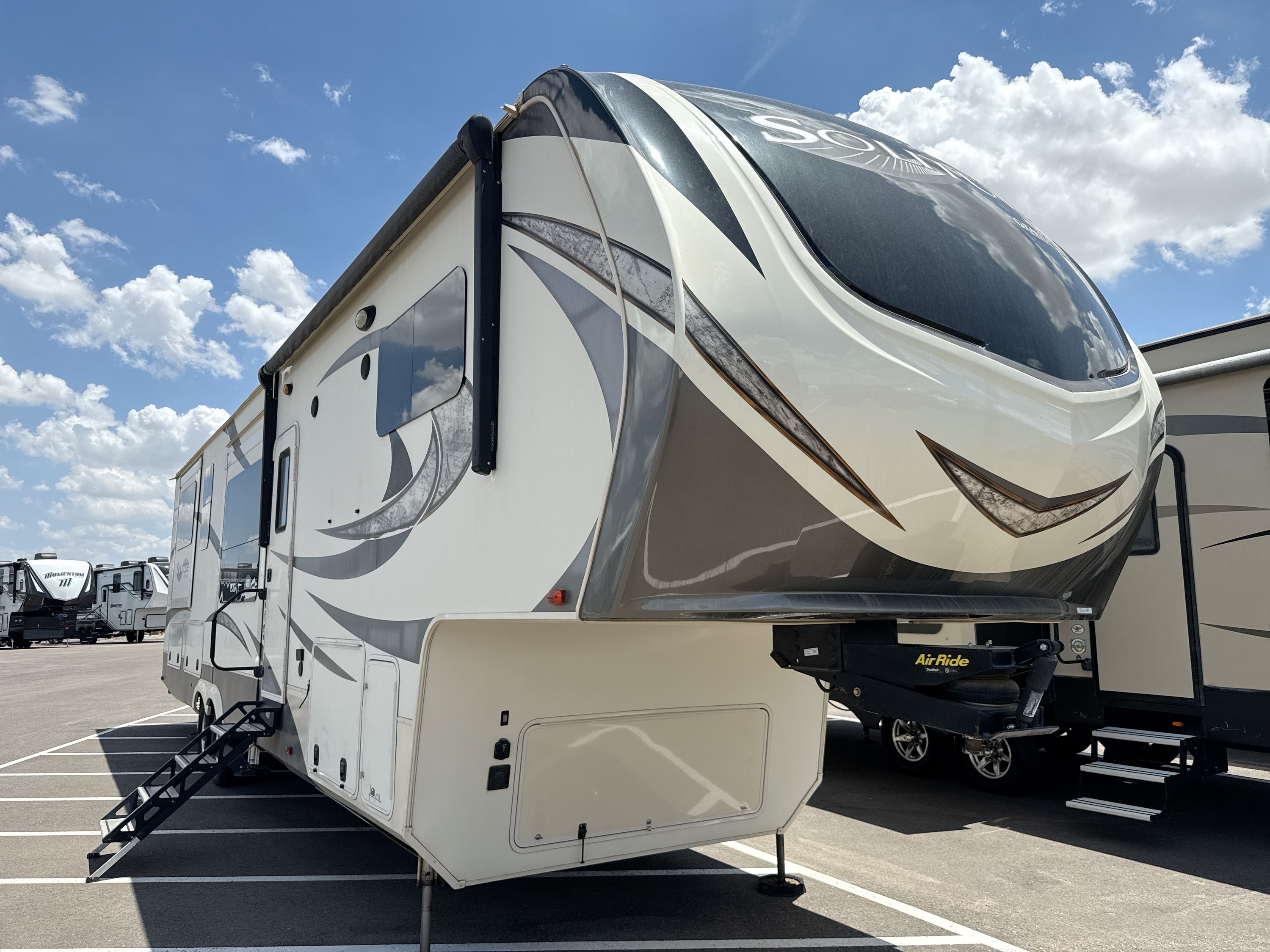 2018 Grand Design SOLITUDE 375RES in surprise AZ