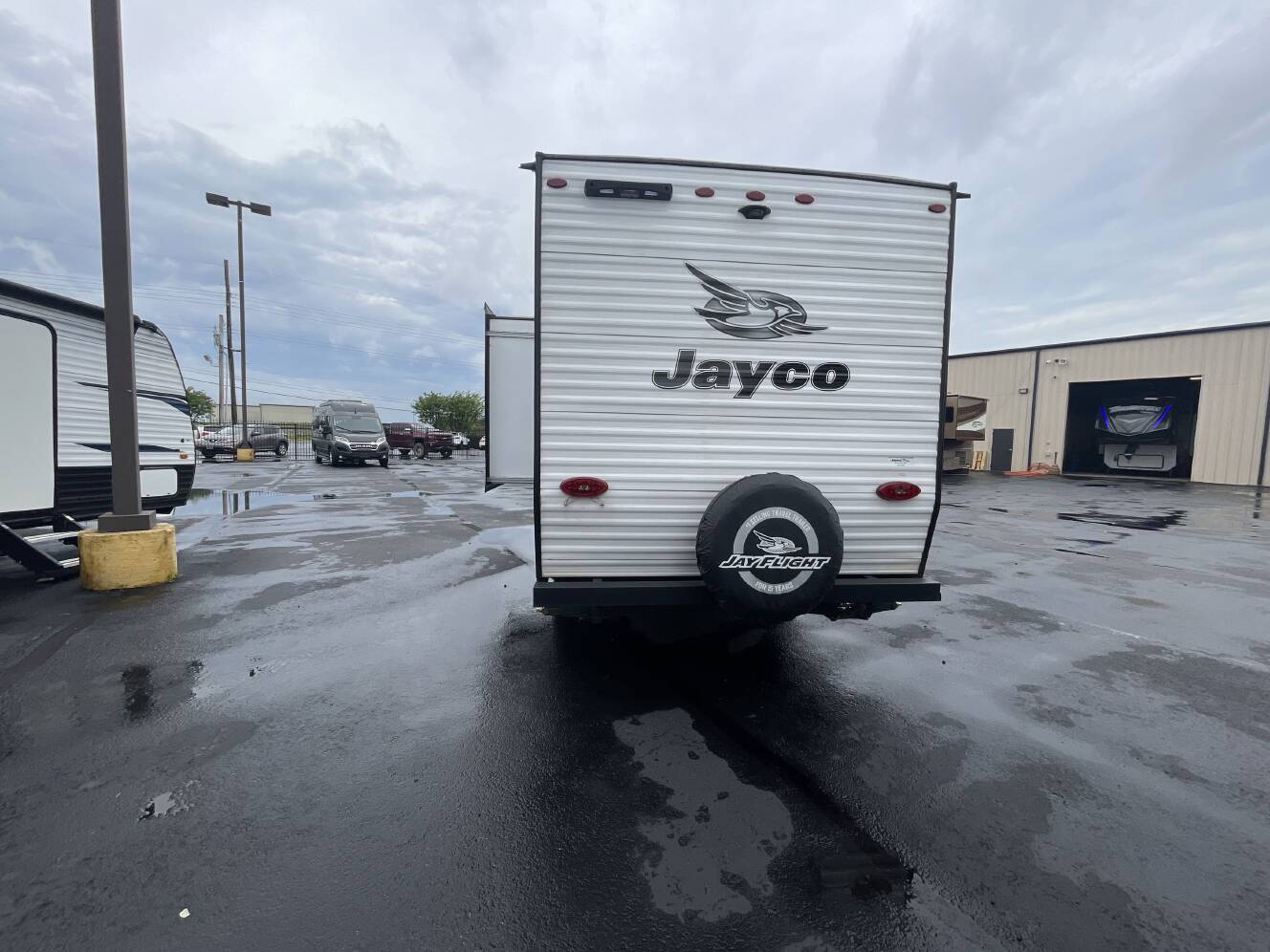 A photo of this 2024 Jayco JAY FLIGHT SLX 184BS