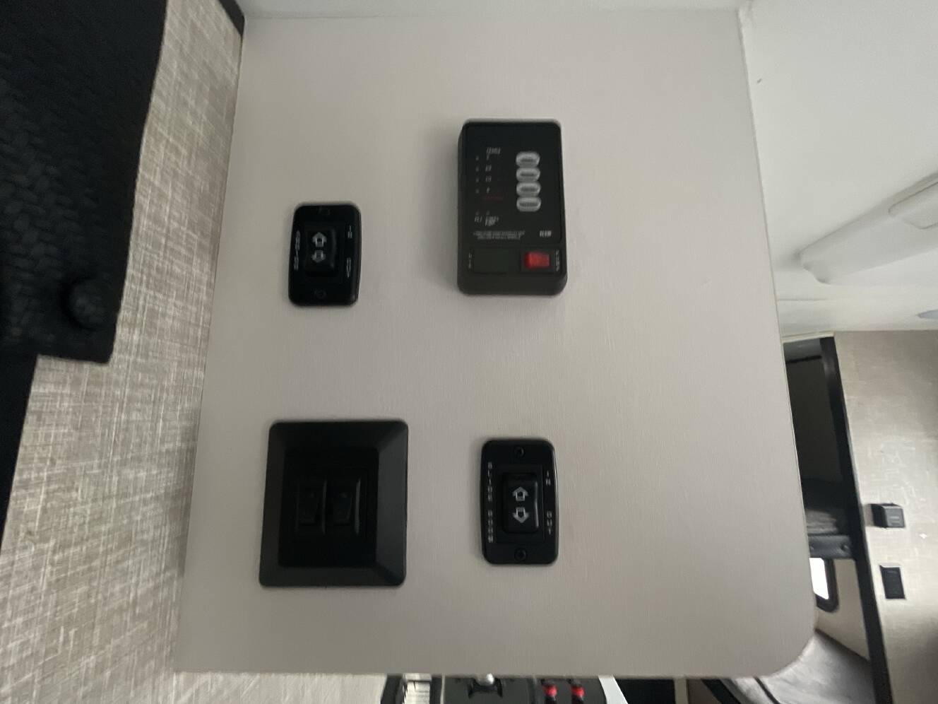 A photo of this 2024 Jayco JAY FLIGHT SLX 184BS