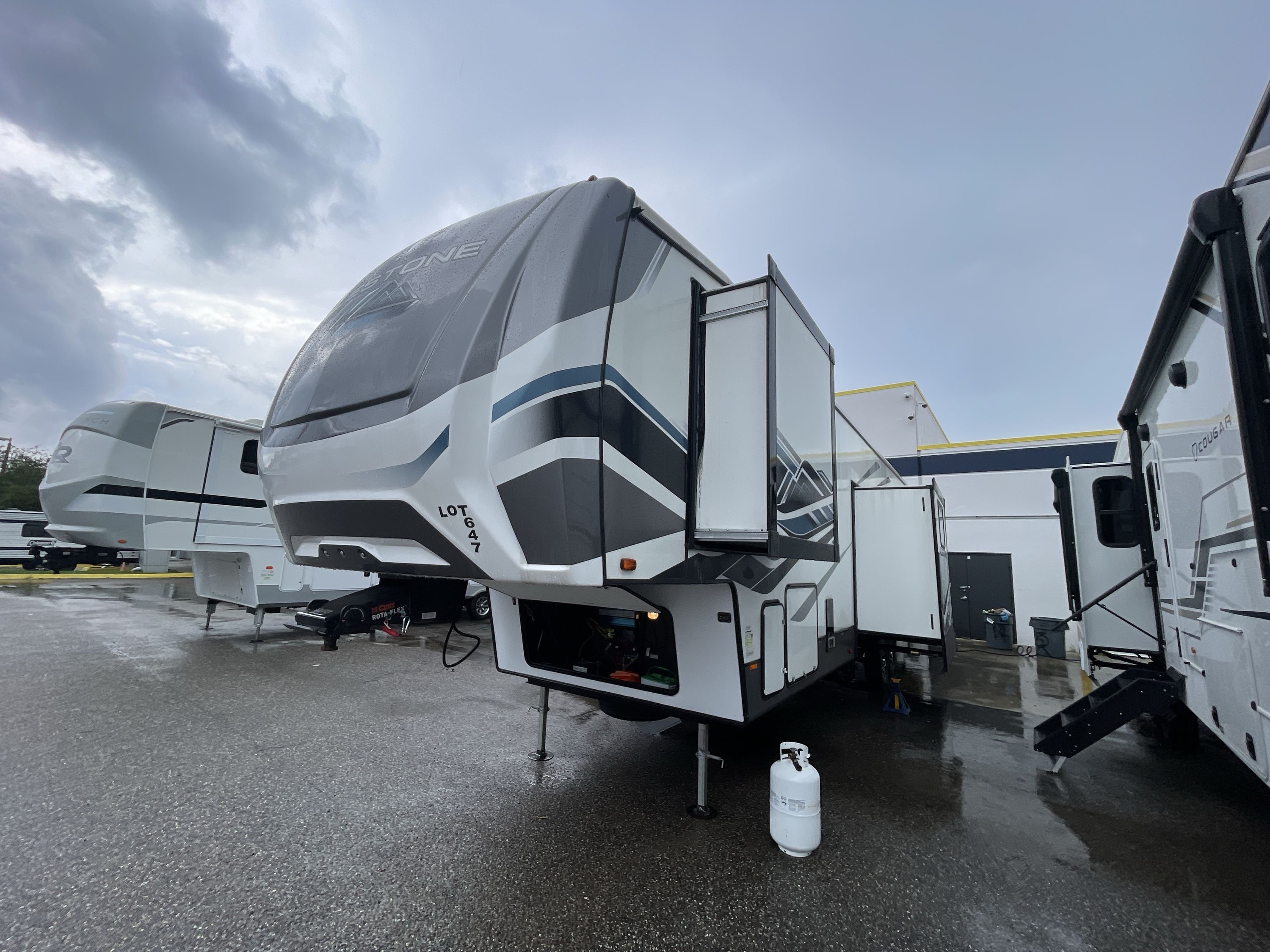 2023 Heartland MILESTONE 377MB in jacksonville FL