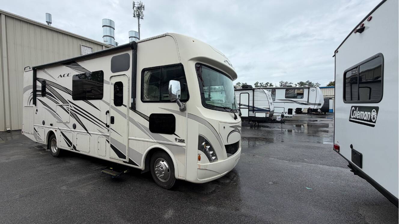 A photo of this 2018 Thor ACE 29.3