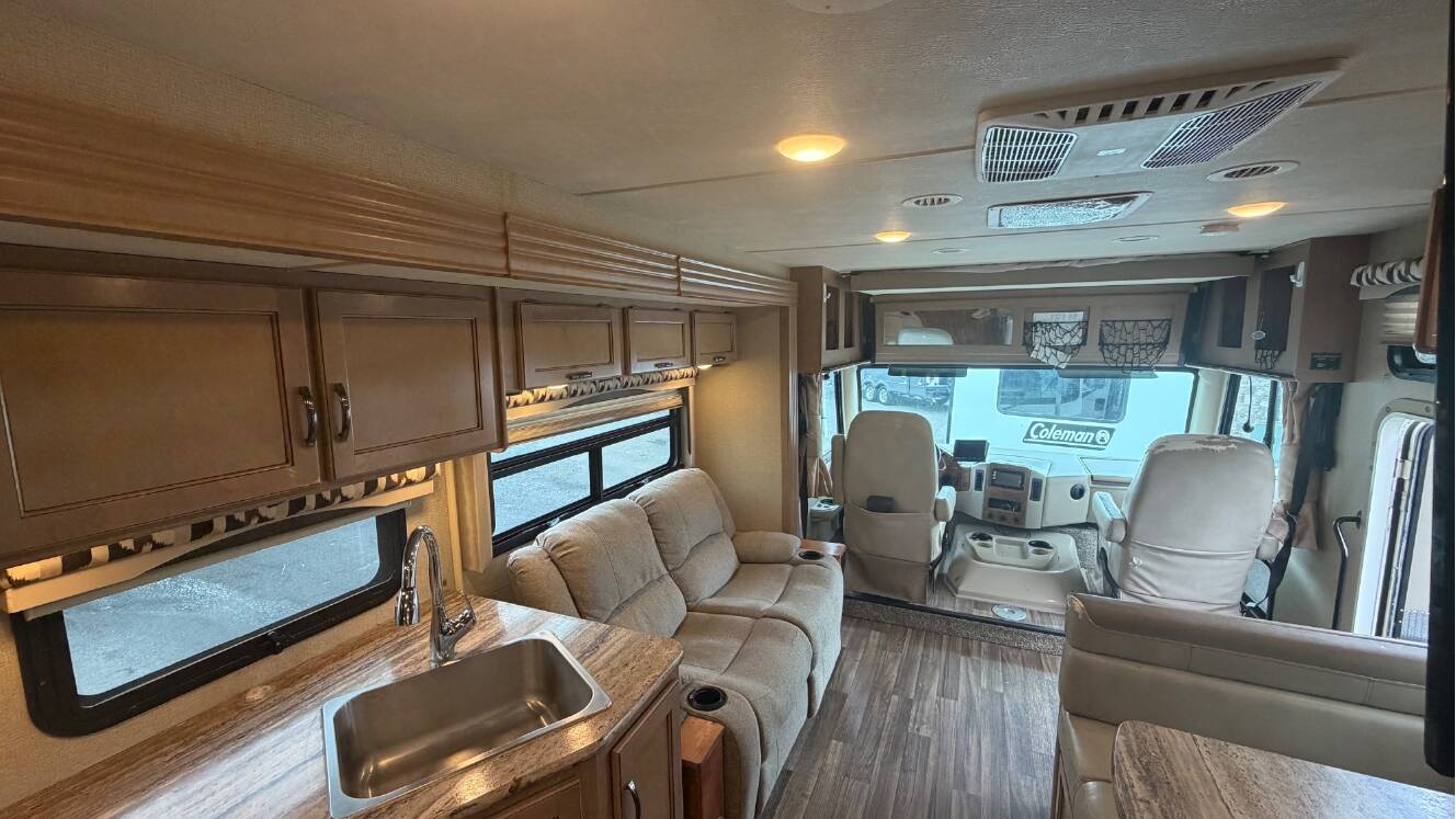 A photo of this 2018 Thor ACE 29.3