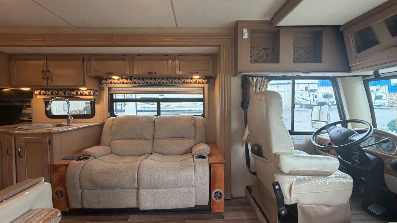 A photo of this 2018 Thor ACE 29.3
