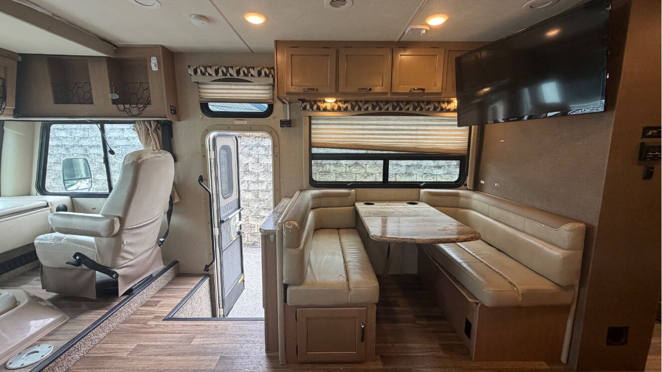 A photo of this 2018 Thor ACE 29.3
