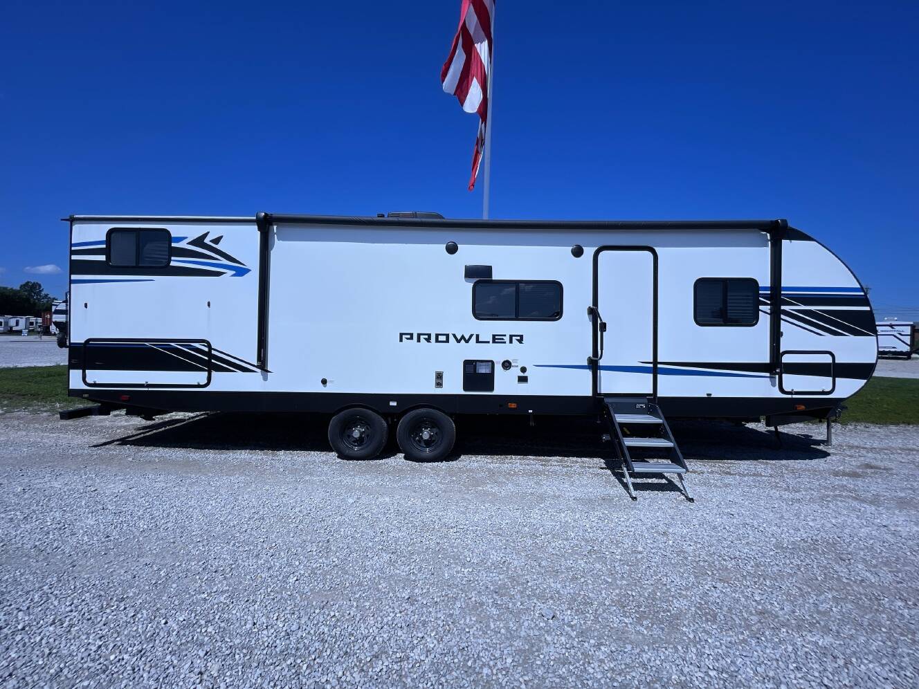 A photo of this 2023 Heartland PROWLER 303SBH