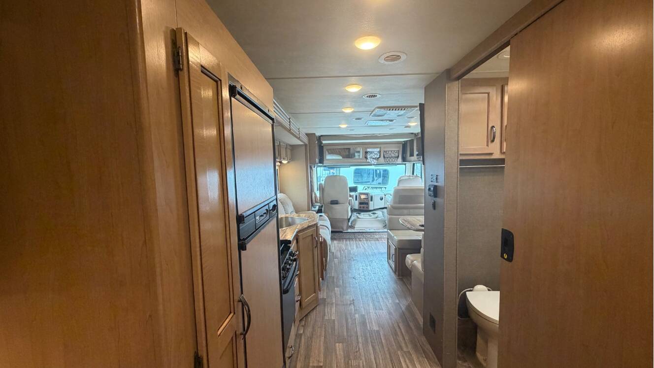 A photo of this 2018 Thor ACE 29.3