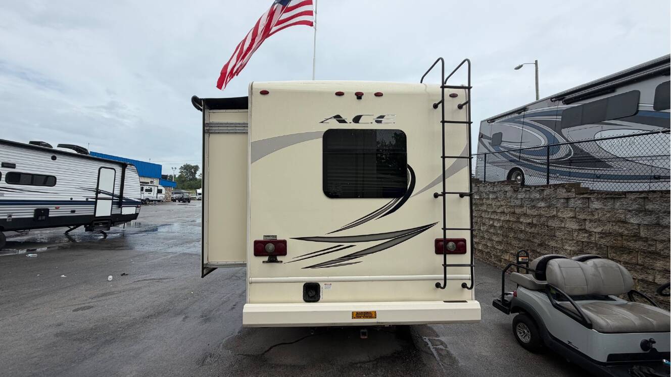 A photo of this 2018 Thor ACE 29.3