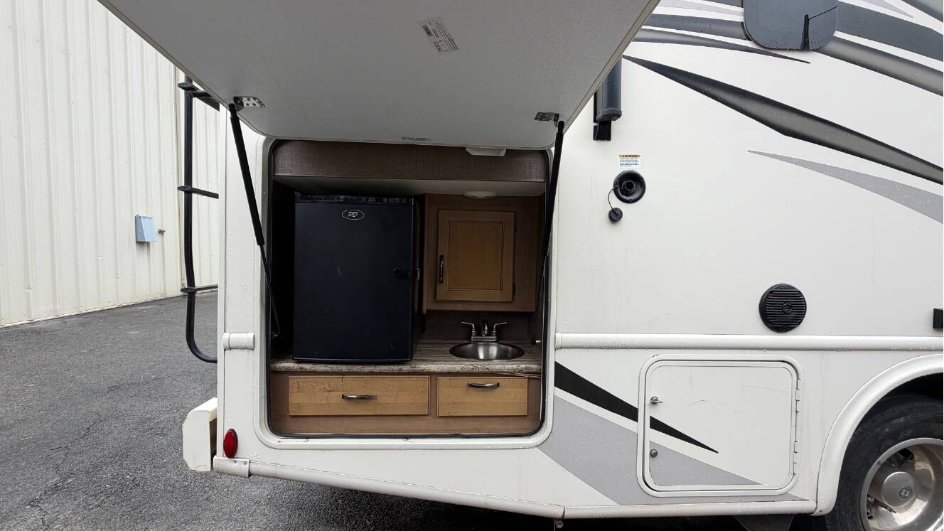 A photo of this 2018 Thor ACE 29.3