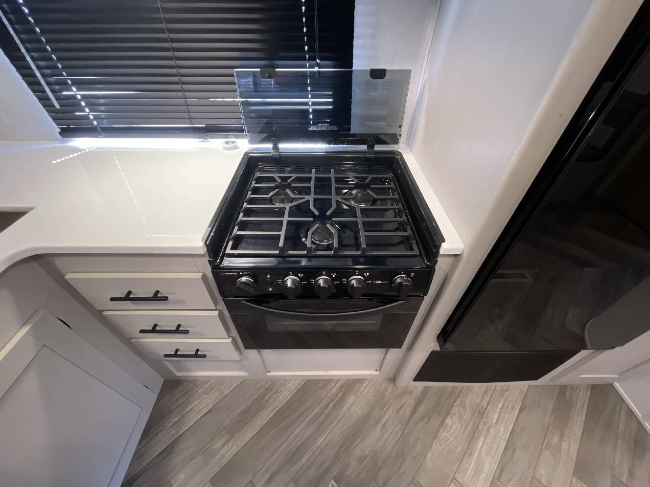 A photo of this 2023 Heartland PROWLER 303SBH