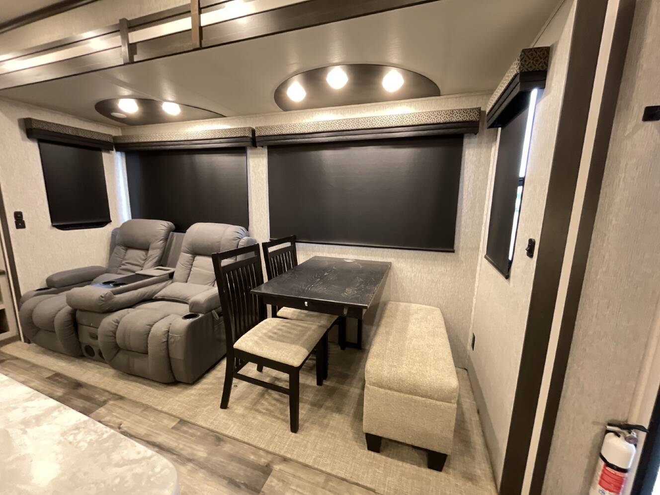 A photo of this 2024 Crossroads HAMPTON 372FDB