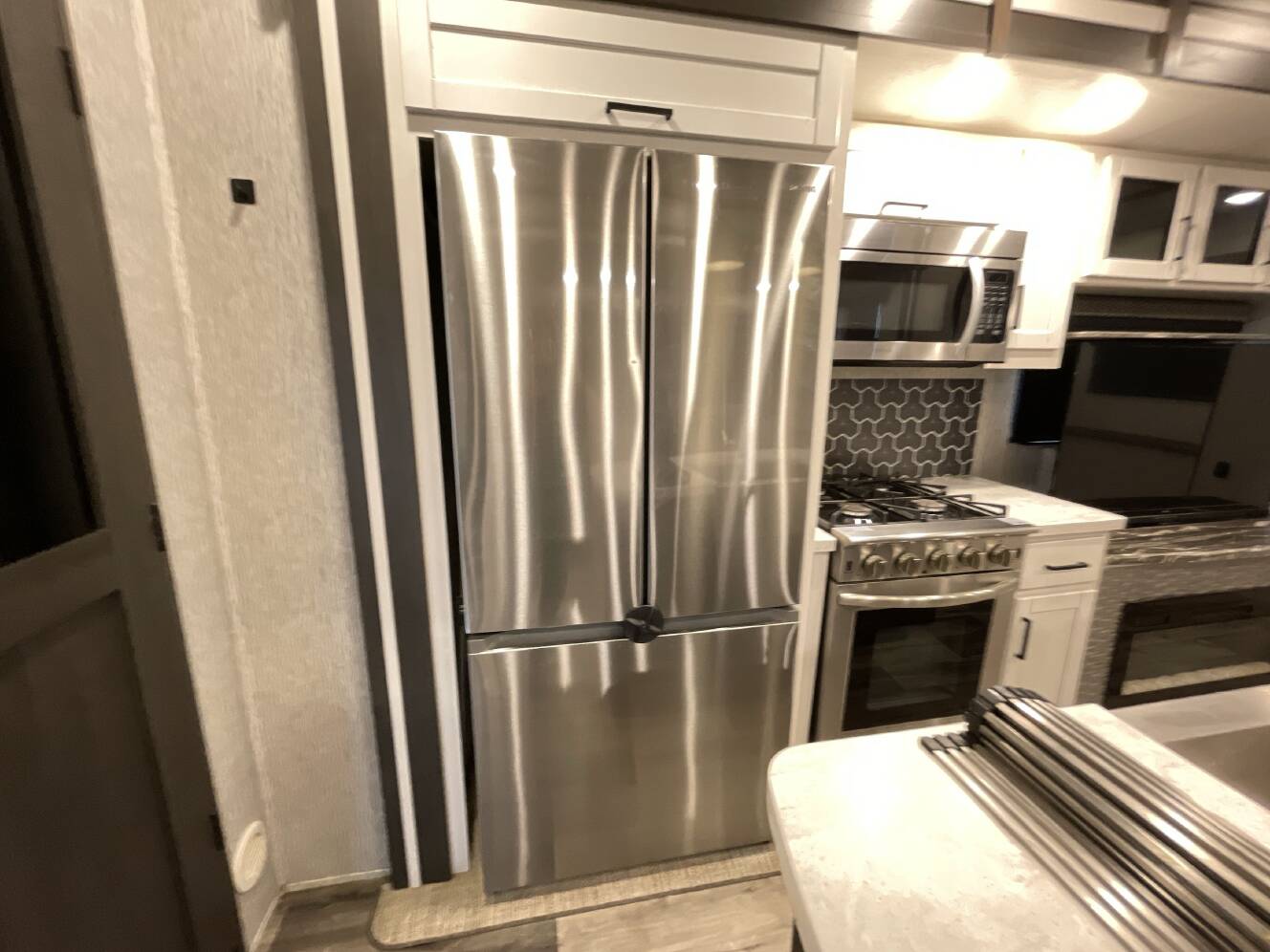 A photo of this 2024 Crossroads HAMPTON 372FDB