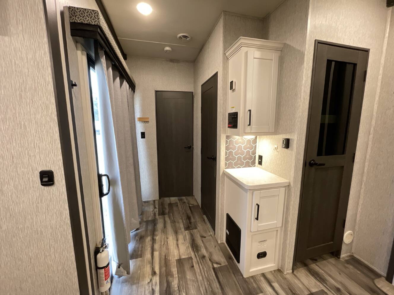 A photo of this 2024 Crossroads HAMPTON 372FDB