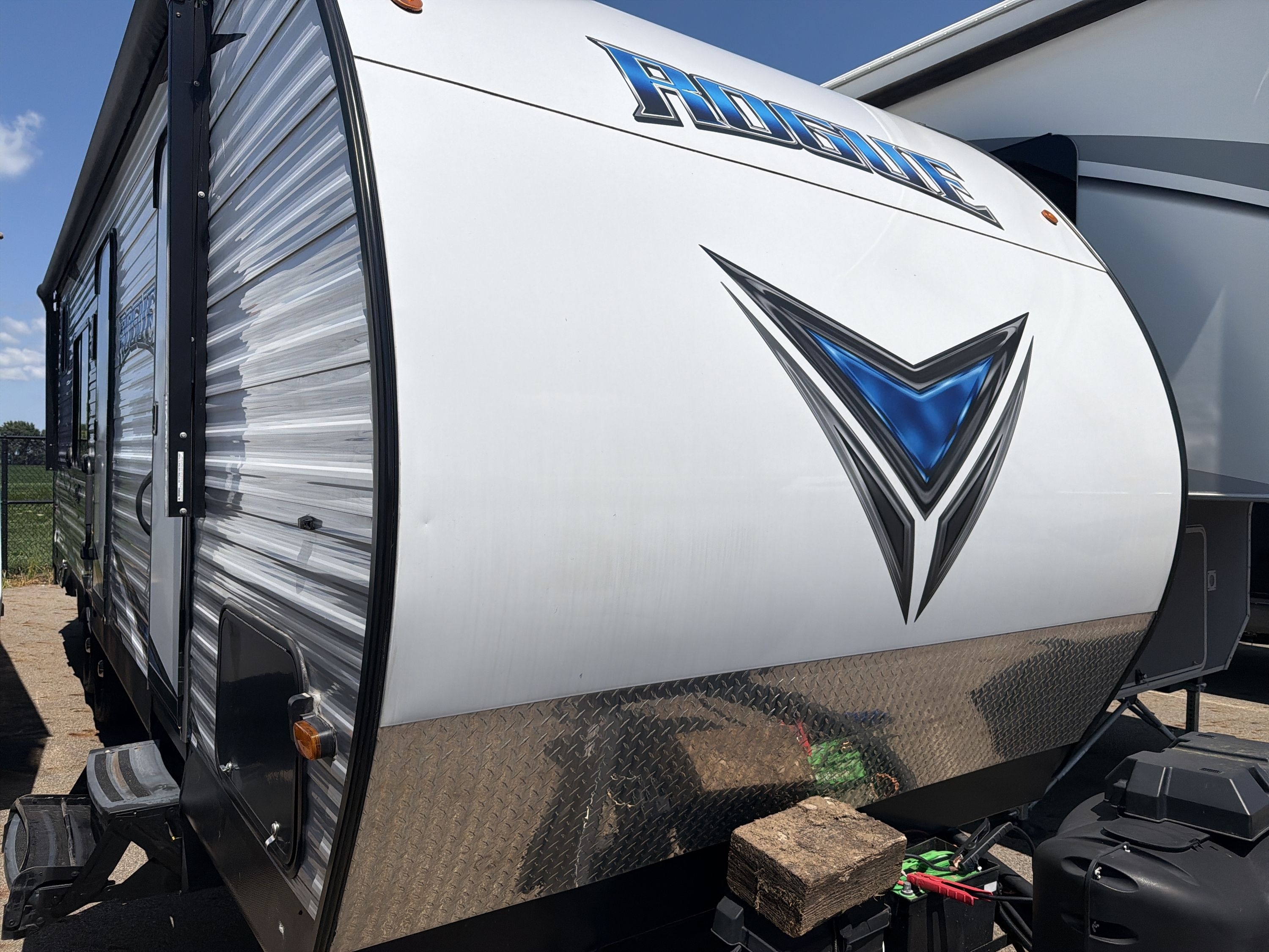 2021 Forest River ROGUE 25V in sunbury OH