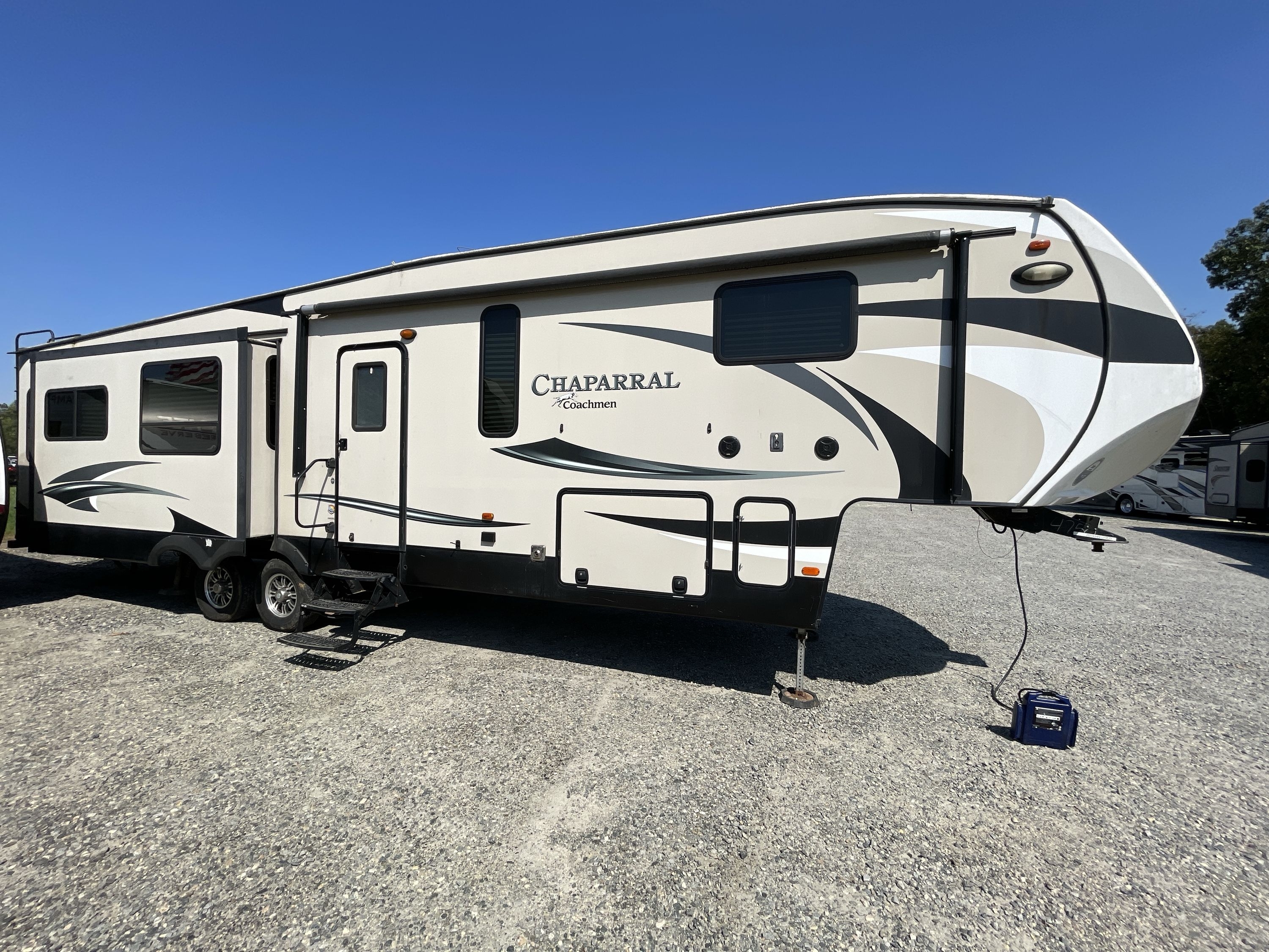 2017 Coachmen CHAPARRAL 360IBL RV