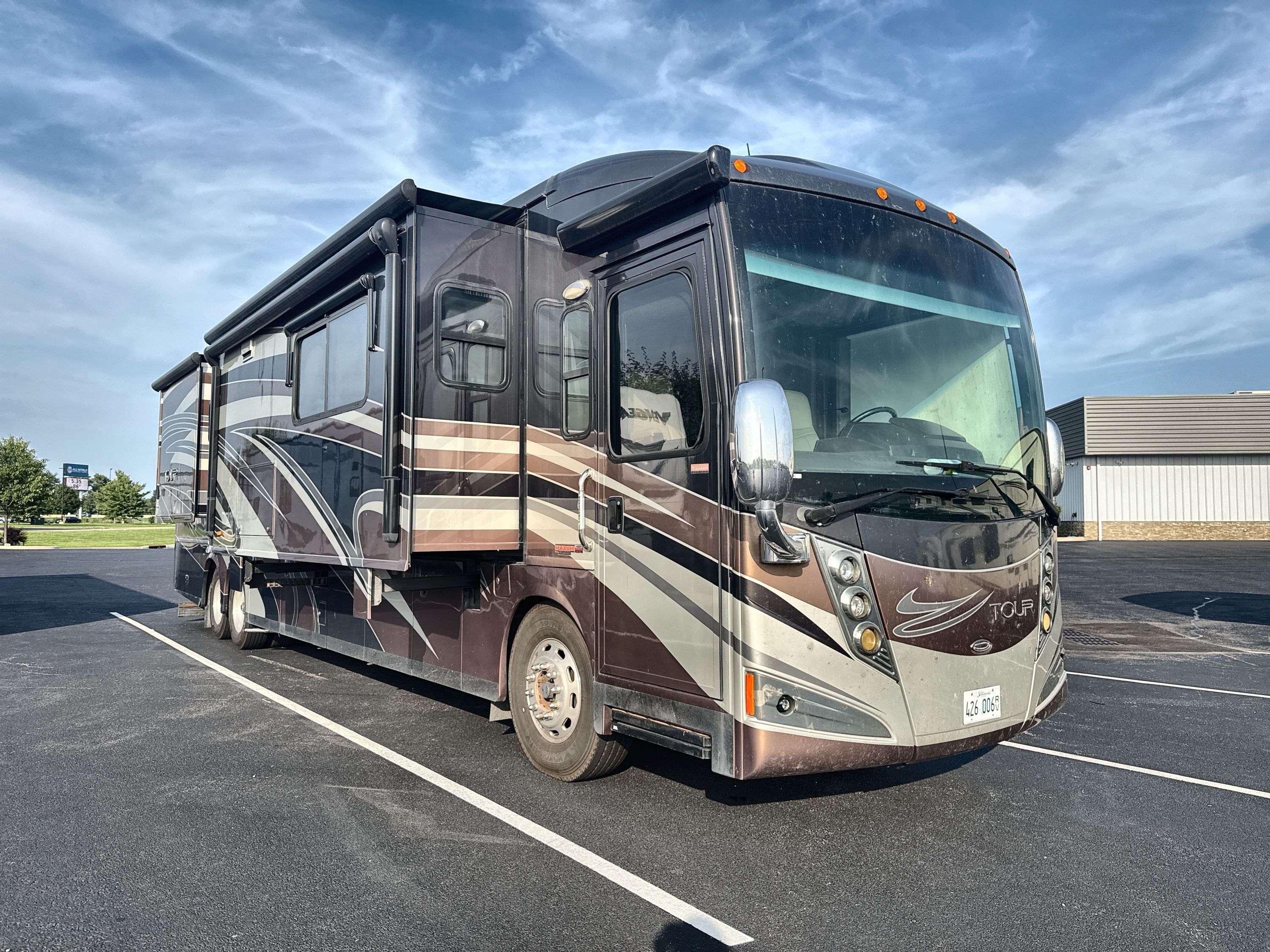 2012 Winnebago TOUR 42QD in roscoe IL