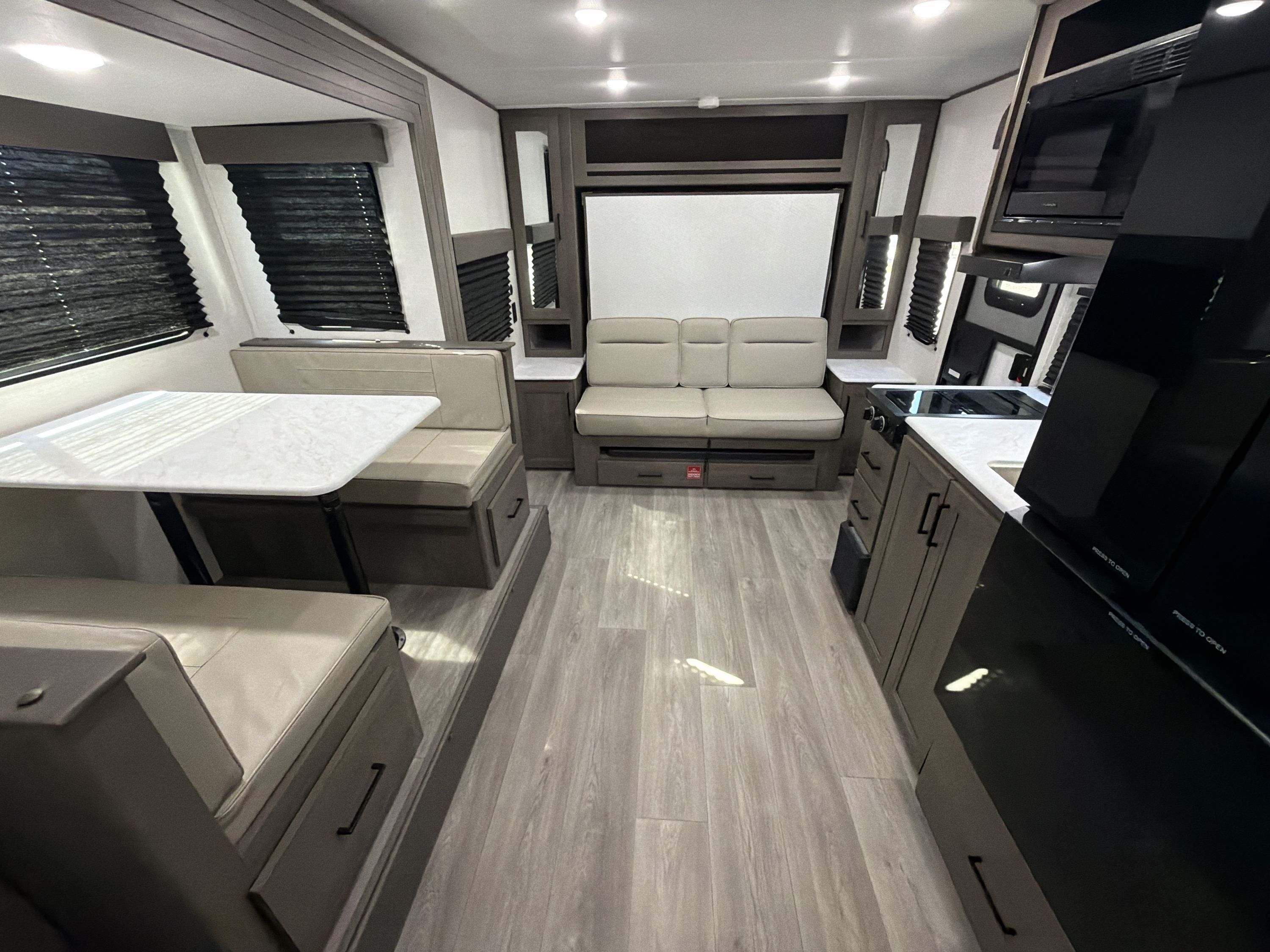2026 Grand Design TRANSCEND ONE 161BH in west boylston MA