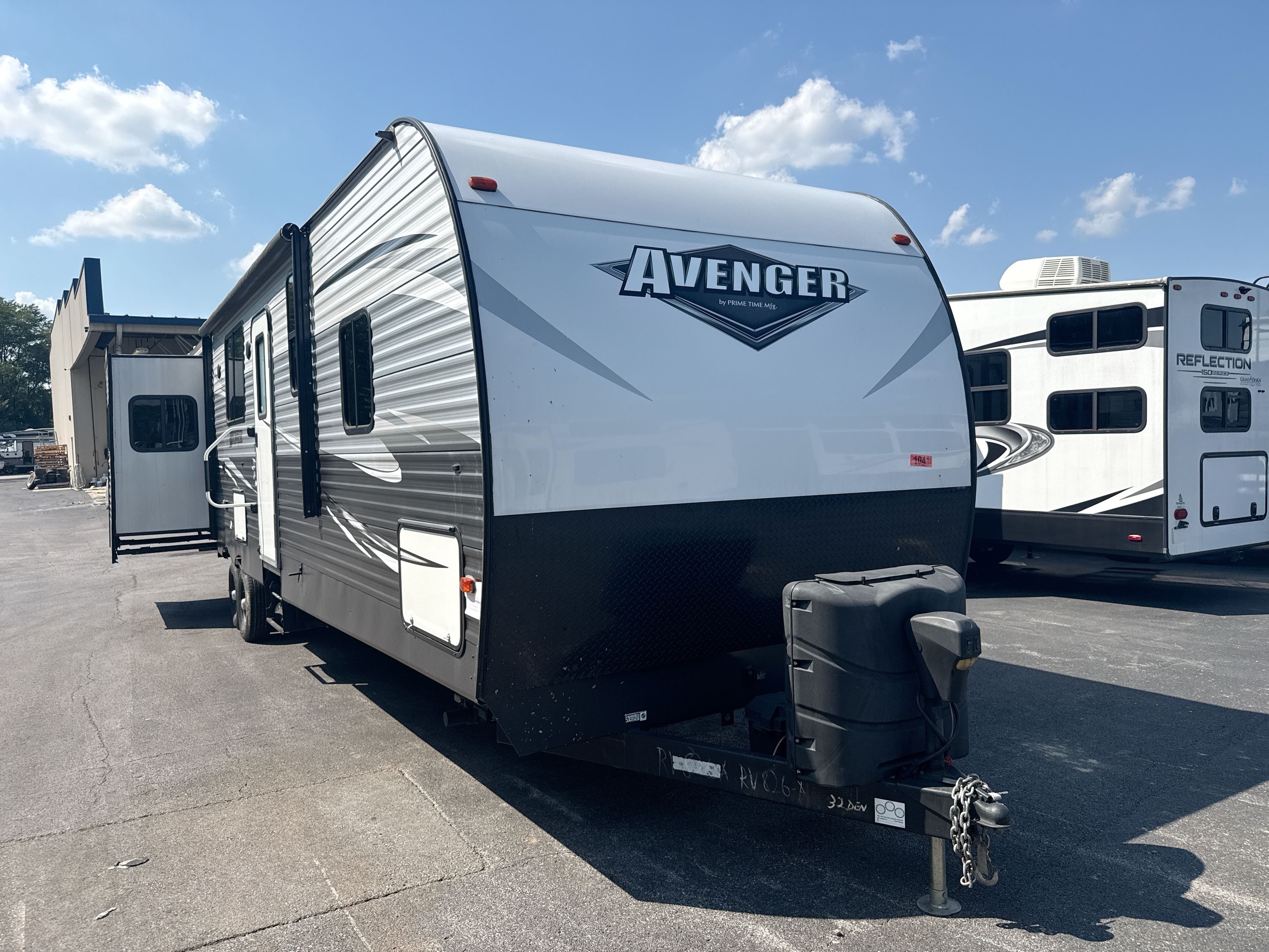 2018 Prime Time AVENGER 32DEN RV