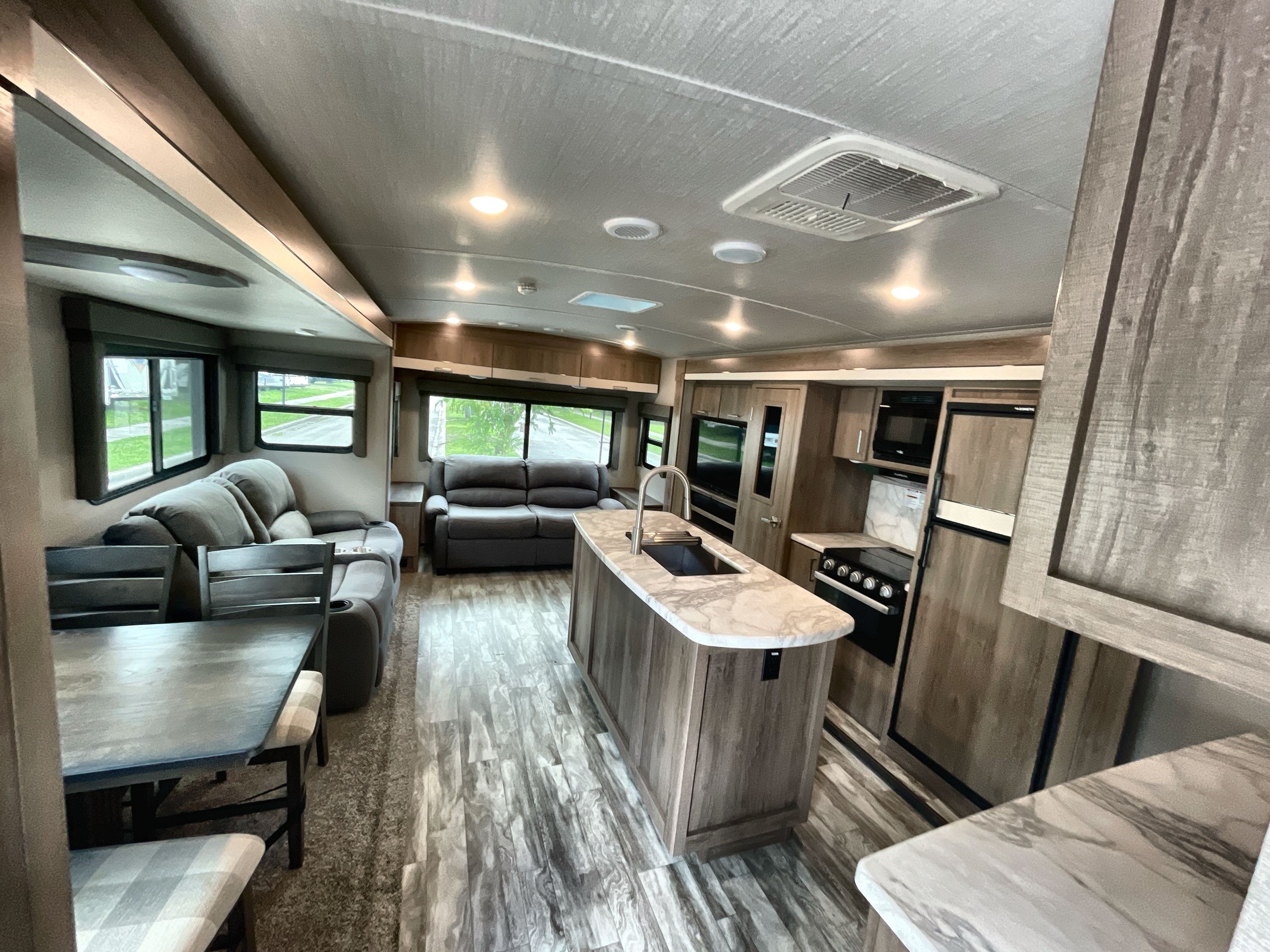 2021 Grand Design IMAGINE 2970RL in kissimmee FL