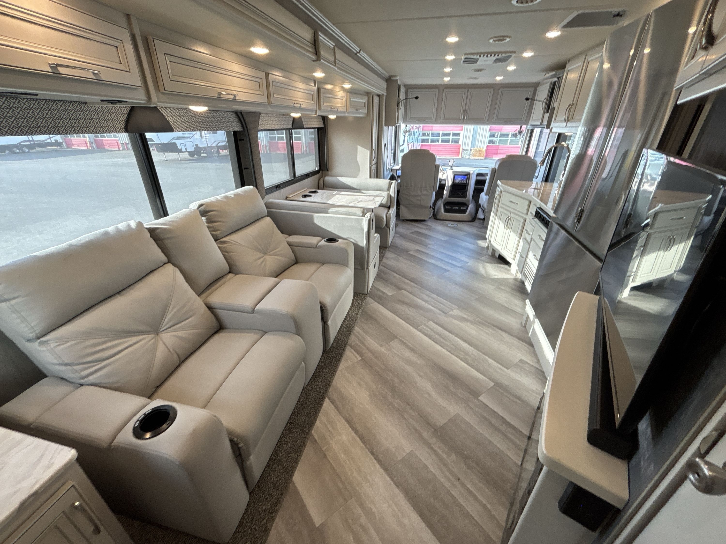 2022 Fleetwood BOUNDER 33C in marysville WA
