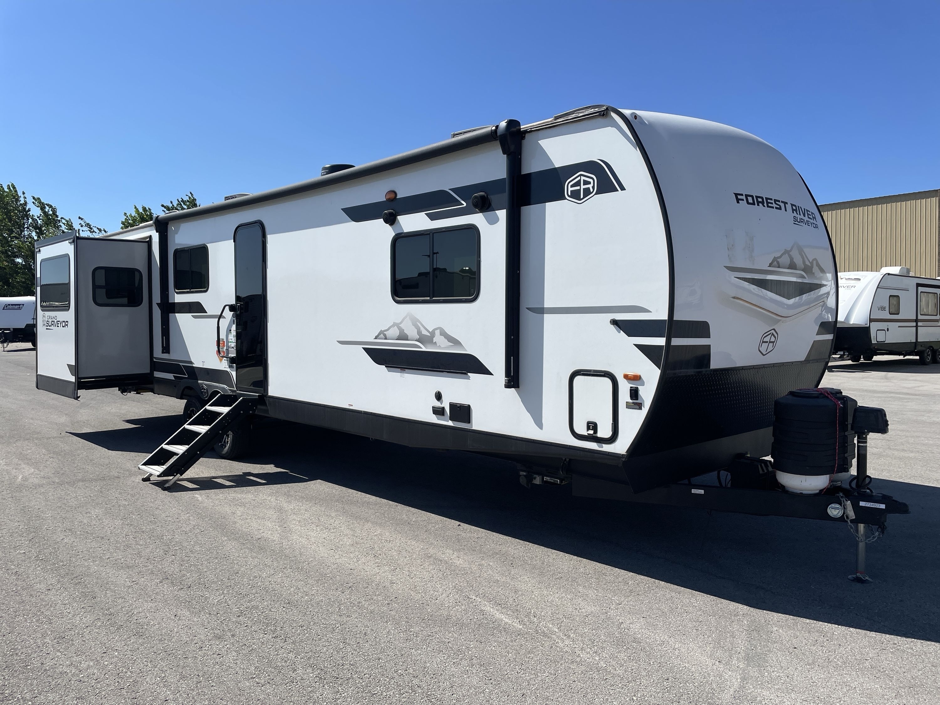 2025 Forest River GRAND SURVEYOR 302RDBS RV