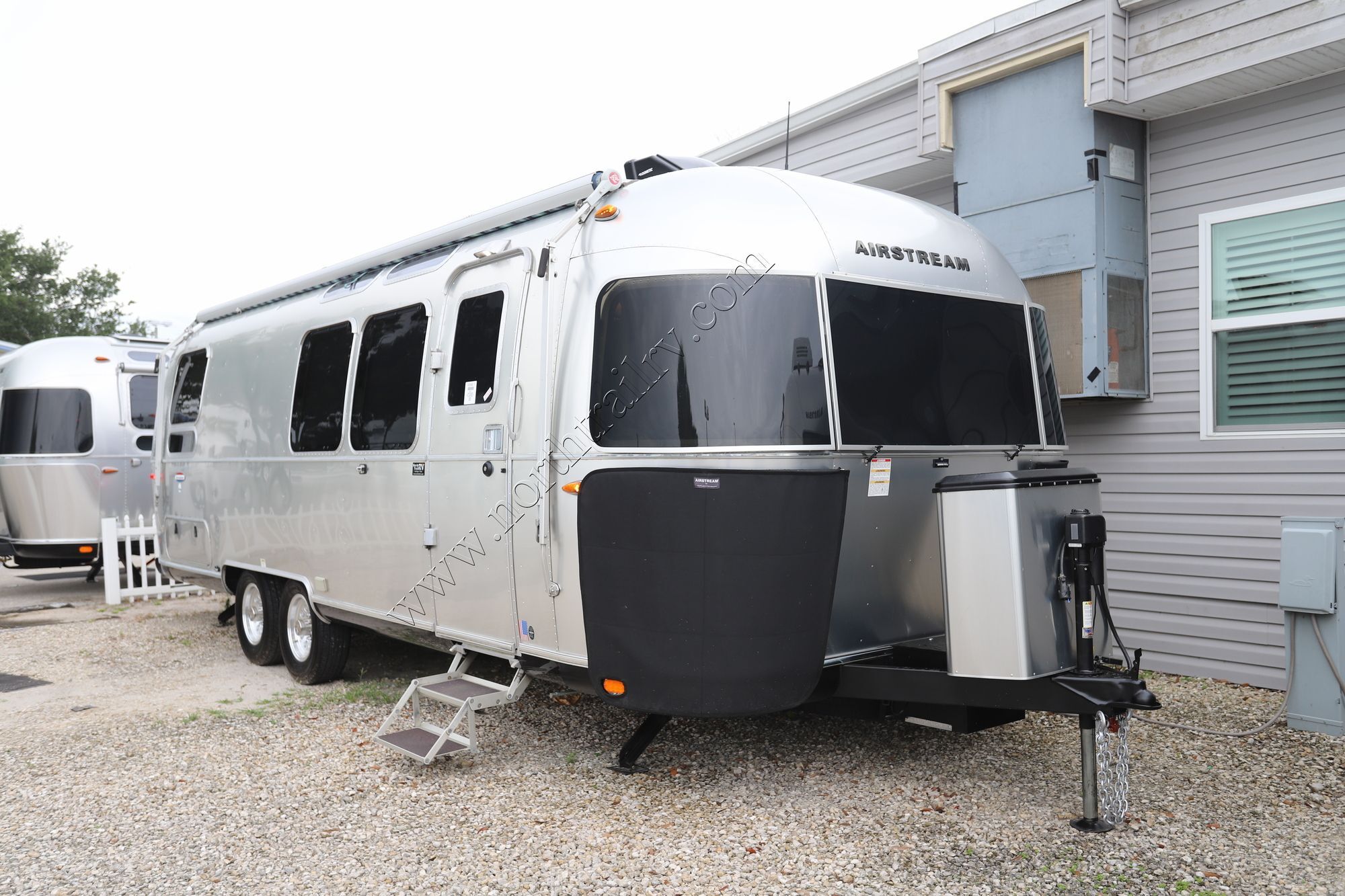 2017 Airstream Intl Serenity 28RB in ft. myers FL
