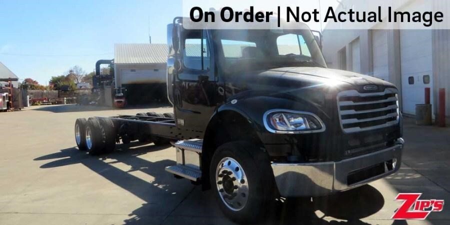 2027 FREIGHTLINER BUSINESS CLASS M2 106 in New Hampton, IA