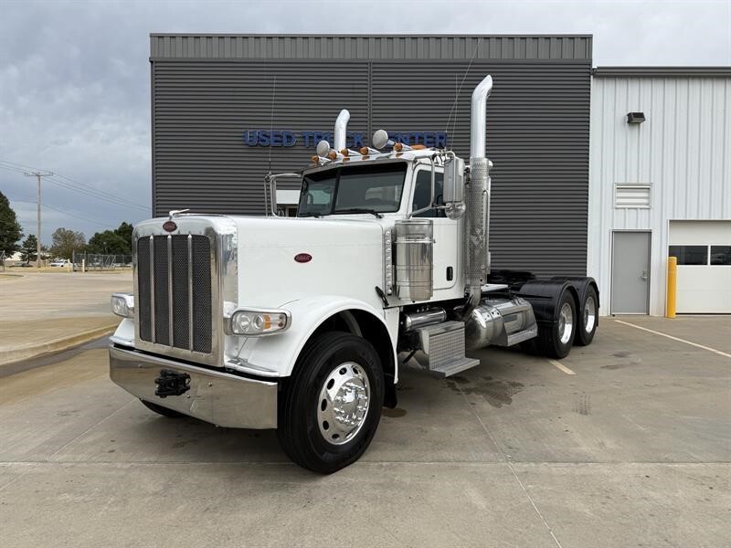 2016 PETERBILT 389 in Oklahoma City, OK