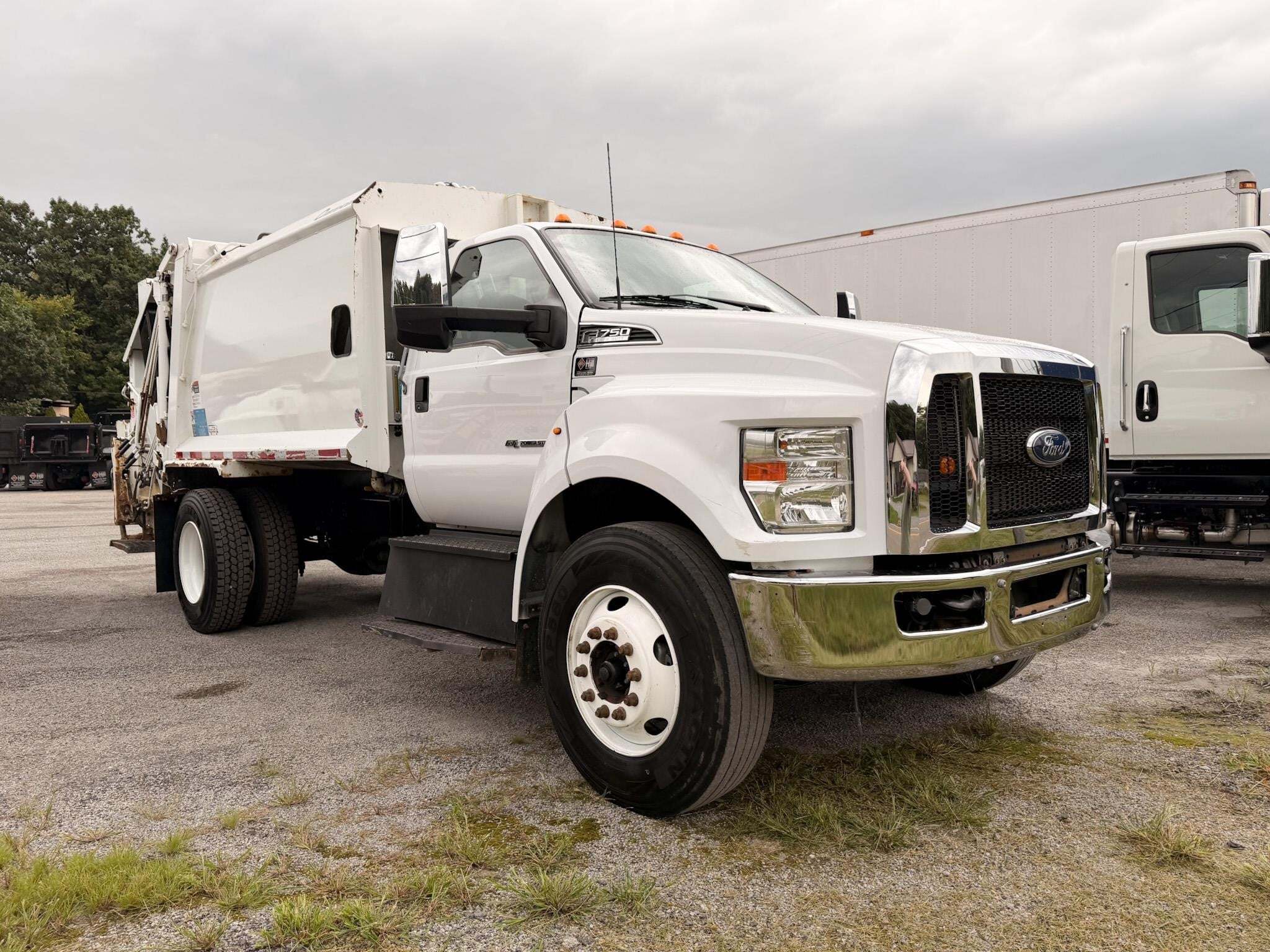 2022 FORD F750 in East Liverpool, OH